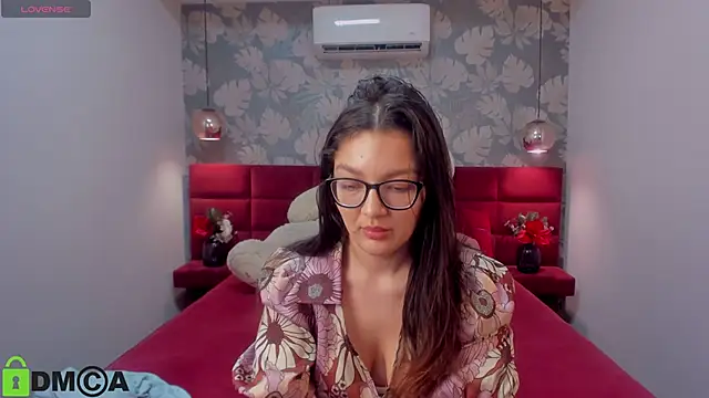 ZarifaBev online show from February 21, 7:32 pm