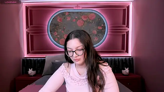 ZarifaBev online show from November 5, 9:59 pm