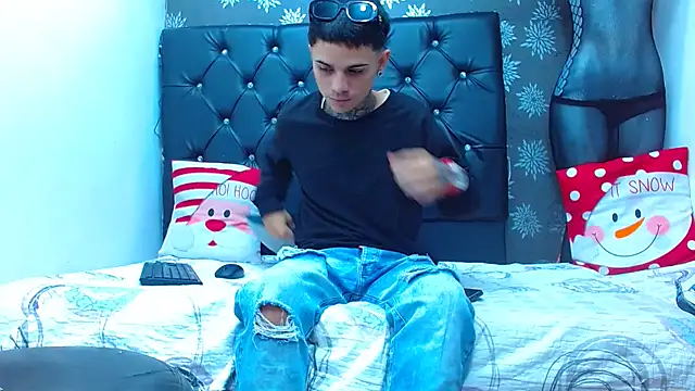 exotic hot couple online show from December 24, 1:49 am