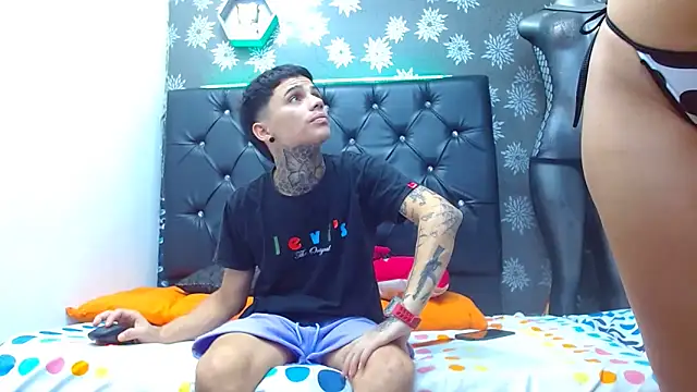 exotic hot couple online show from January 13, 4:07 am