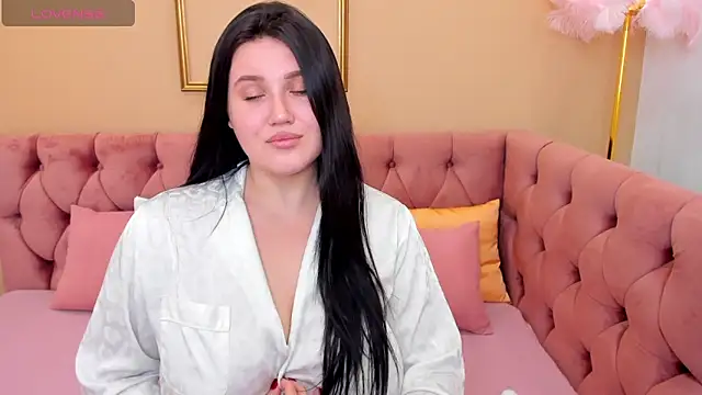 Snapshot of Kassandra__grey chatting on February 20, 4:50 am Kassandra grey online show from February 20, 4:50 am