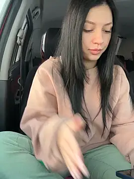 JulliaVegas online show from February 5, 2:19 am