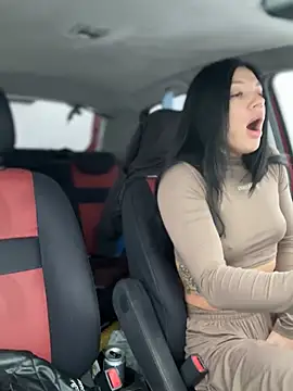 JulliaVegas online show from March 2, 1:36 am