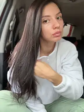 JulliaVegas online show from October 4, 2:20 am