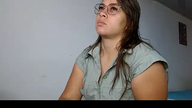 Snapshot of Paloma_Desire chatting on November 19, 1:00 pm Paloma Desire online show from November 19, 1:00 pm