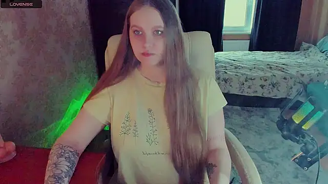 Alice Dreamgirl  online show from February 8, 12:17 pm