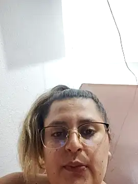 Miss balloonsmila online show from January 8, 2:35 am