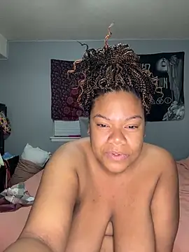 Snapshot of InterRacialFacial7296 chatting on December 17, 1:29 am InterRacialFacial7296 online show from December 17, 1:29 am