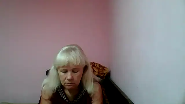 sakura blonde online show from February 11, 8:15 am