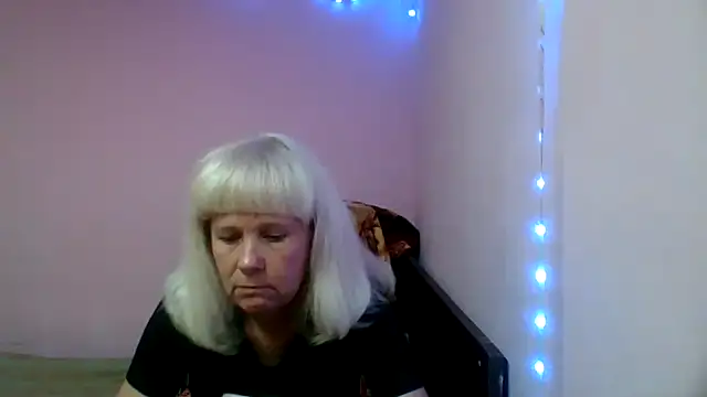 sakura blonde online show from February 11, 9:03 pm