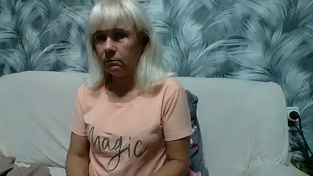 sakura blonde online show from September 30, 5:40 pm