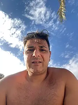 SecretlyDD online show from February 26, 2:46 pm