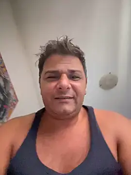 SecretlyDD online show from March 17, 1:50 pm