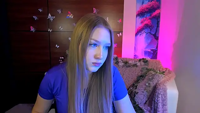 Snapshot of playful_sophie chatting on January 13, 8:58 pm playful sophie online show from January 13, 8:58 pm