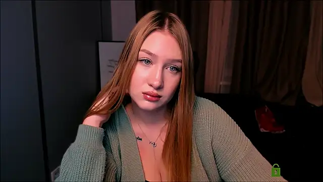 Snapshot of playful_sophie chatting on January 22, 11:53 pm playful sophie online show from January 22, 11:53 pm