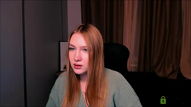 Snapshot of playful_sophie chatting on January 23, 2:55 am playful sophie online show from January 23, 2:55 am