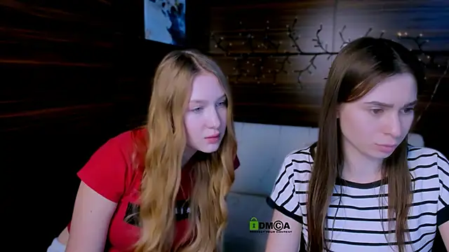 Snapshot of playful_sophie chatting on January 25, 6:02 pm playful sophie online show from January 25, 6:02 pm