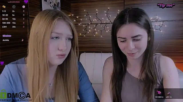 Snapshot of playful_sophie chatting on January 28, 2:43 am playful sophie online show from January 28, 2:43 am