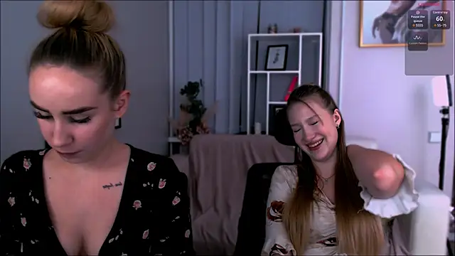 Snapshot of playful_sophie chatting on February 4, 3:00 am playful sophie online show from February 4, 3:00 am