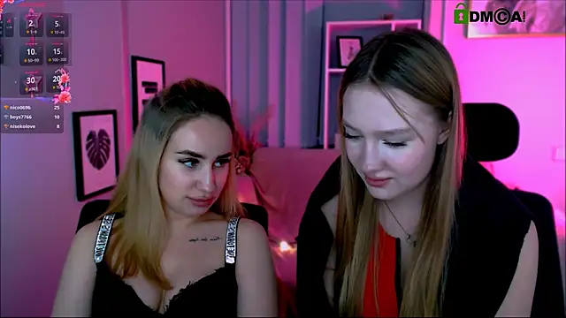 Snapshot of playful_sophie chatting on February 12, 3:07 am playful sophie online show from February 12, 3:07 am