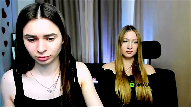 Snapshot of playful_sophie chatting on February 18, 5:10 pm playful sophie online show from February 18, 5:10 pm