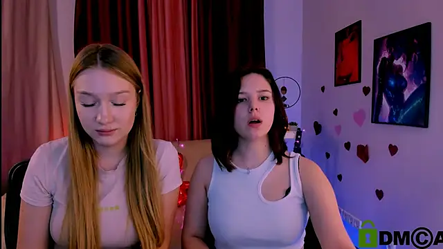 Snapshot of playful_sophie chatting on February 25, 11:22 pm playful sophie online show from February 25, 11:22 pm