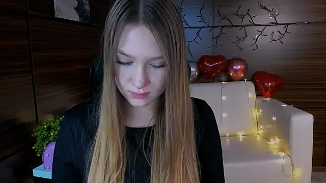 Snapshot of playful_sophie chatting on March 4, 4:06 am playful sophie online show from March 4, 4:06 am