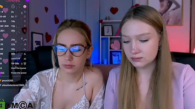 Snapshot of playful_sophie chatting on March 12, 11:22 pm playful sophie online show from March 12, 11:22 pm