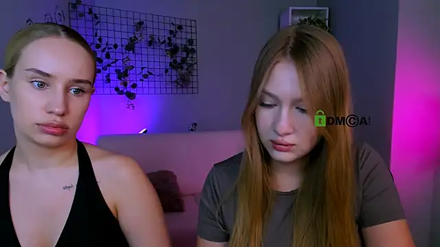 Snapshot of playful_sophie chatting on September 23, 7:39 pm playful sophie online show from September 23, 7:39 pm