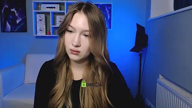 Snapshot of playful_sophie chatting on September 29, 9:47 am playful sophie online show from September 29, 9:47 am