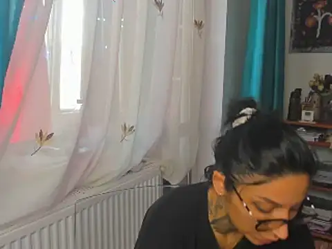 Snapshot of Lucky_Deniz chatting on December 20, 7:01 am Lucky Deniz online show from December 20, 7:01 am