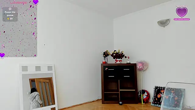 Snapshot of Lucky_Deniz chatting on February 10, 7:15 am Lucky Deniz online show from February 10, 7:15 am