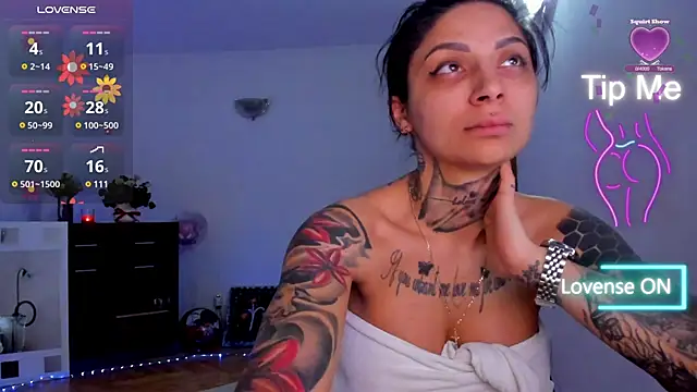 Snapshot of Lucky_Deniz chatting on March 8, 1:50 am Lucky Deniz online show from March 8, 1:50 am