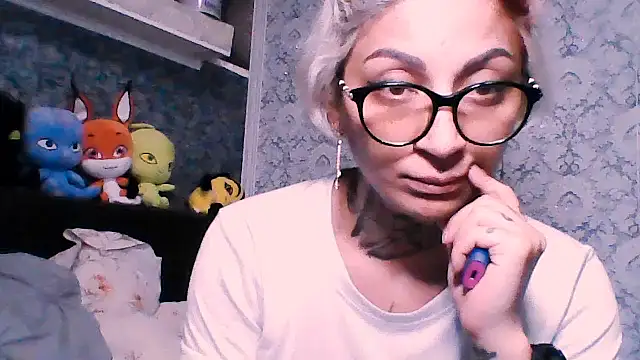 Snapshot of Lucky_Deniz chatting on November 21, 9:57 pm Lucky Deniz online show from November 21, 9:57 pm