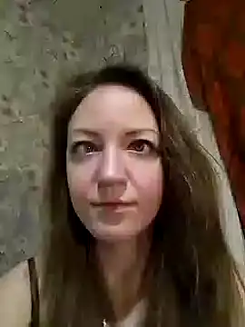 Snapshot of KattyLuuu chatting on January 2, 8:13 pm KattyLuuu online show from January 2, 8:13 pm