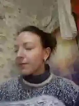 Snapshot of KattyLuuu chatting on January 5, 10:40 pm KattyLuuu online show from January 5, 10:40 pm