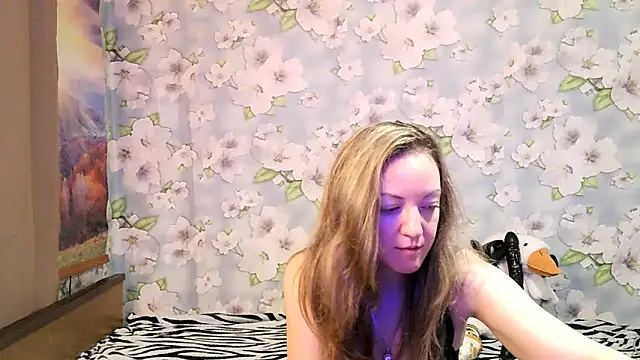 Snapshot of KattyLuuu chatting on September 11, 3:06 am KattyLuuu online show from September 11, 3:06 am