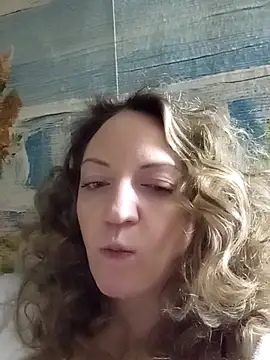 Snapshot of KattyLuuu chatting on November 22, 8:52 pm KattyLuuu online show from November 22, 8:52 pm