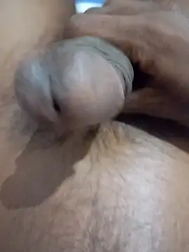 Snapshot of tharu111111 chatting on February 14, 3:47 pm tharu111111 online show from February 14, 3:47 pm