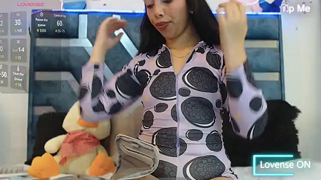 Roxan Fox- online show from October 6, 5:27 am