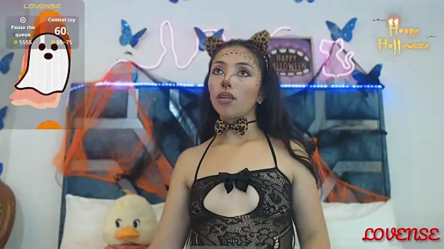 Roxan Fox- online show from November 1, 2:35 am