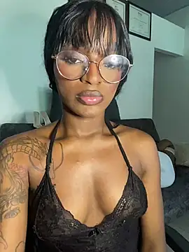 Snapshot of Zizi-campbel chatting on January 28, 9:50 pm Zizi-campbel online show from January 28, 9:50 pm