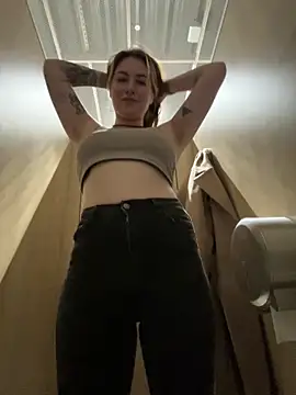 MayaMystic online show from February 21, 9:13 am