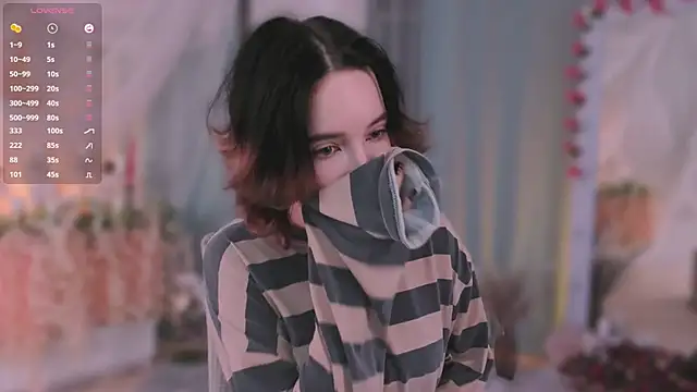 lilithlunna online show from March 13, 8:00 pm