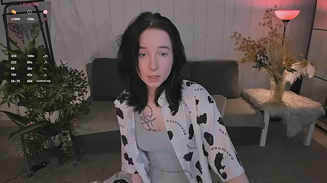 lilithlunna online show from September 20, 5:47 pm