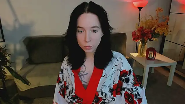 lilithlunna online show from November 8, 1:22 pm