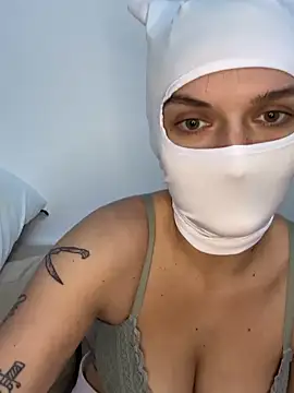 Nikki Hoee online show from October 20, 4:18 pm