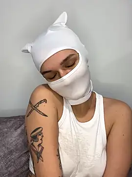 Nikki Hoee online show from November 22, 10:09 pm