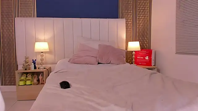  dakota a online show from January 14, 9:41 pm