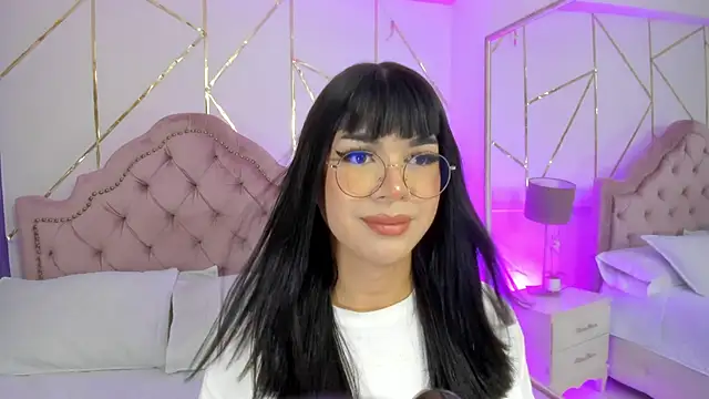 RoseCassie online show from February 1, 12:47 pm